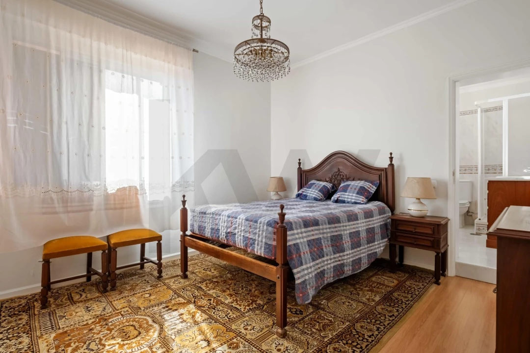 Moradia T4 para Venda em Camara de Lobos Foto 32