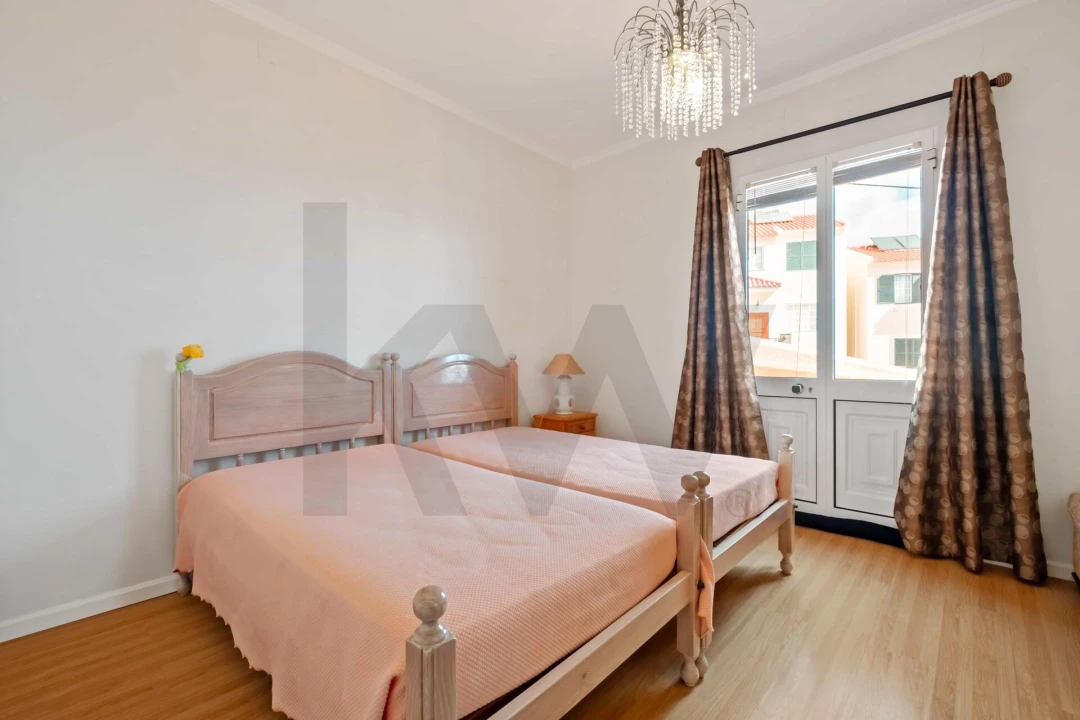 Moradia T4 para Venda em Camara de Lobos Foto 27