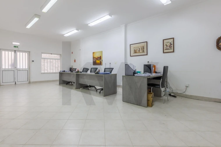 Loja para Venda em Quinta do Conde Foto 5