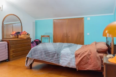 Moradia T4 para Venda em Charneca de Caparica e Sobreda