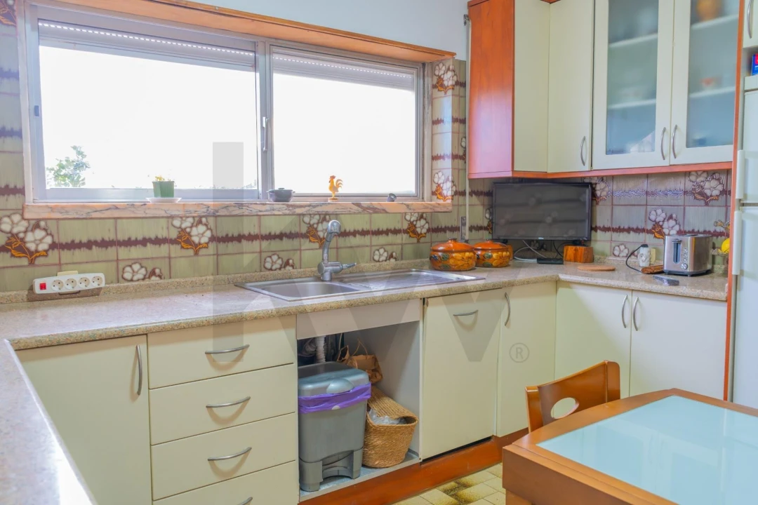 Moradia T4 para Venda em Charneca de Caparica e Sobreda Foto 4