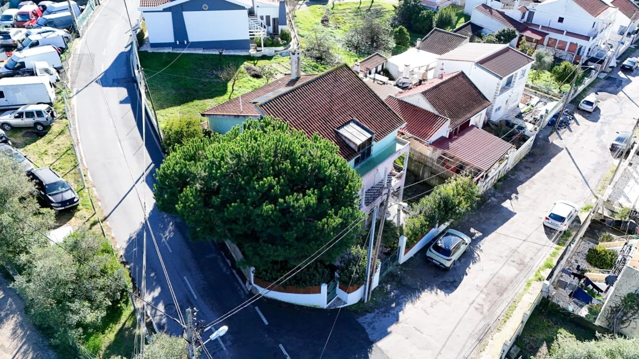 Moradia T4 para Venda em Charneca de Caparica e Sobreda Foto 52