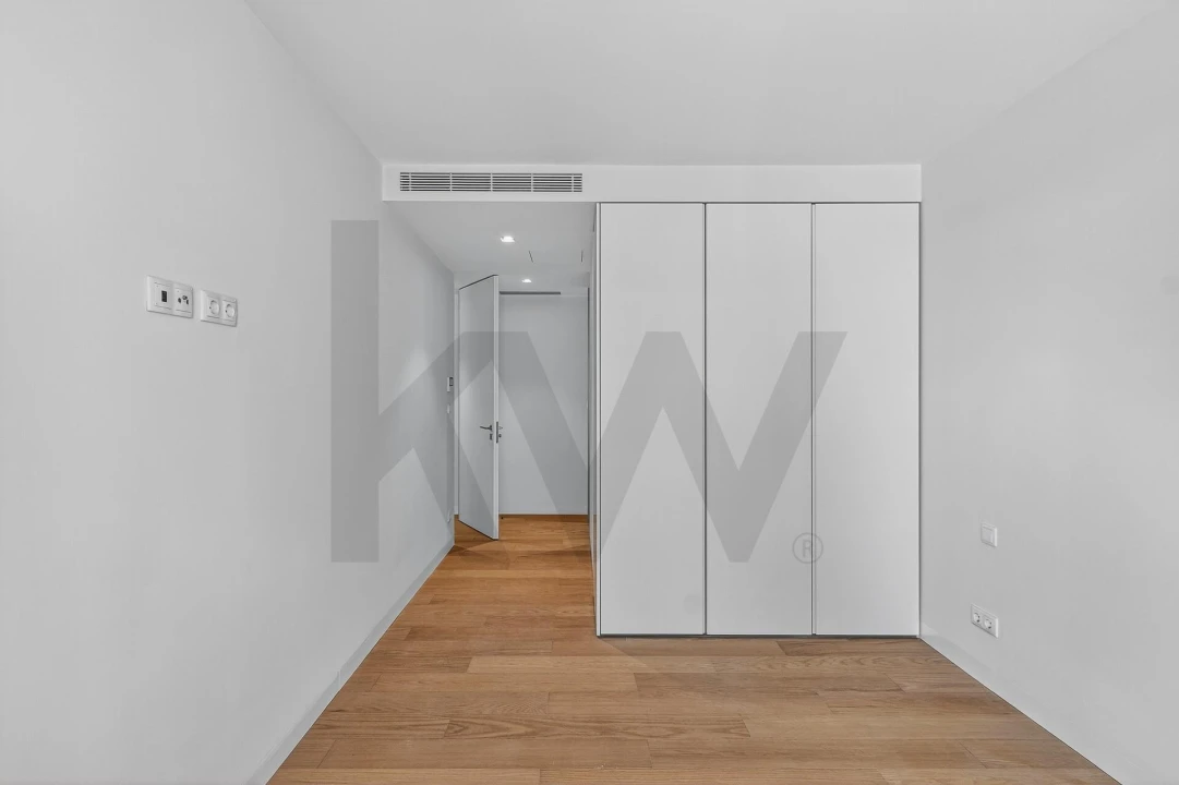 Apartamento T3 para Arrendamento em Algés, Linda-A-Velha e Cruz Quebrada-Dafundo Foto 25