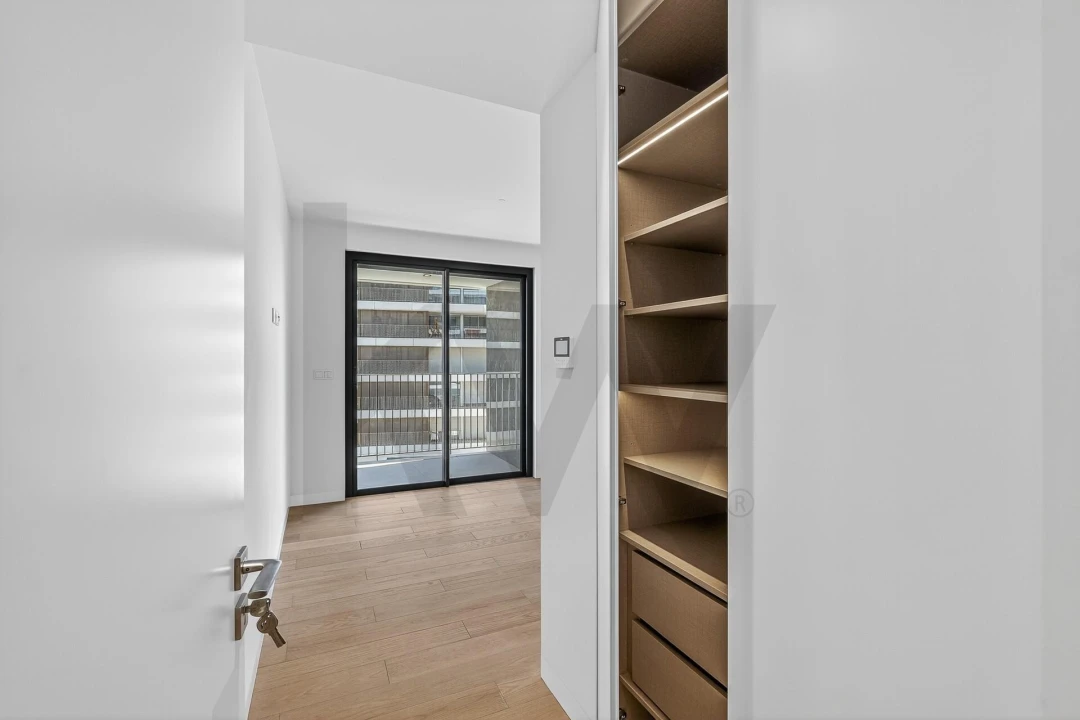 Apartamento T3 para Arrendamento em Algés, Linda-A-Velha e Cruz Quebrada-Dafundo Foto 21