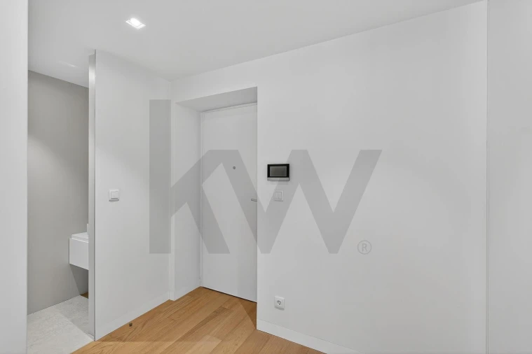 Apartamento T3 para Arrendamento em Algés, Linda-A-Velha e Cruz Quebrada-Dafundo Foto 17