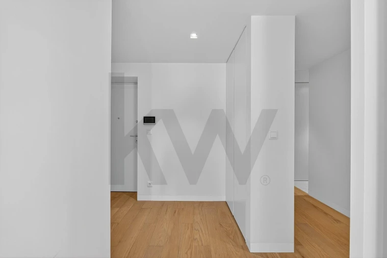 Apartamento T3 para Arrendamento em Algés, Linda-A-Velha e Cruz Quebrada-Dafundo Foto 16