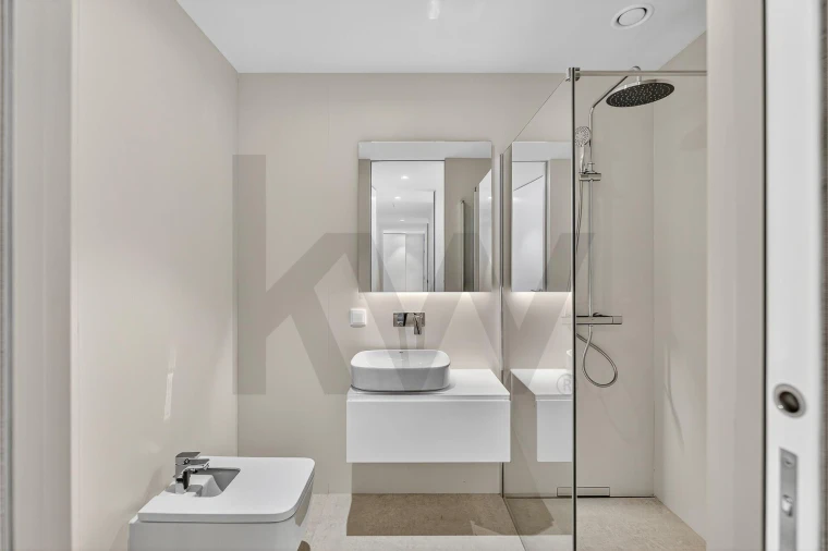 Apartamento T3 para Arrendamento em Algés, Linda-A-Velha e Cruz Quebrada-Dafundo Foto 24