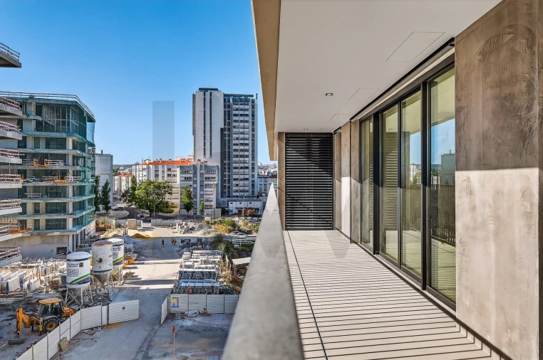 Apartamento T3 para Arrendamento em Algés, Linda-A-Velha e Cruz Quebrada-Dafundo Foto 9