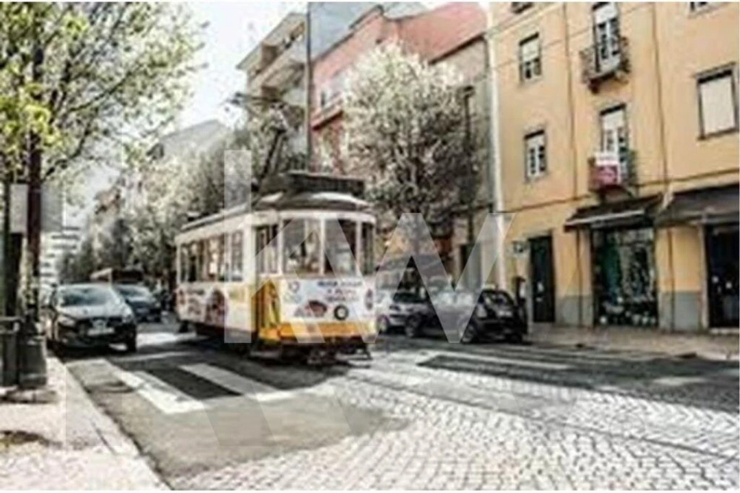 Apartamento T2 para Arrendamento em Campo de Ourique Foto 37