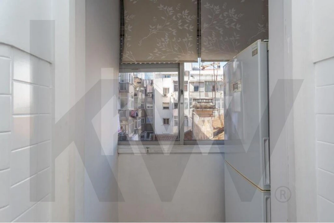 Apartamento T2 para Arrendamento em Campo de Ourique Foto 22