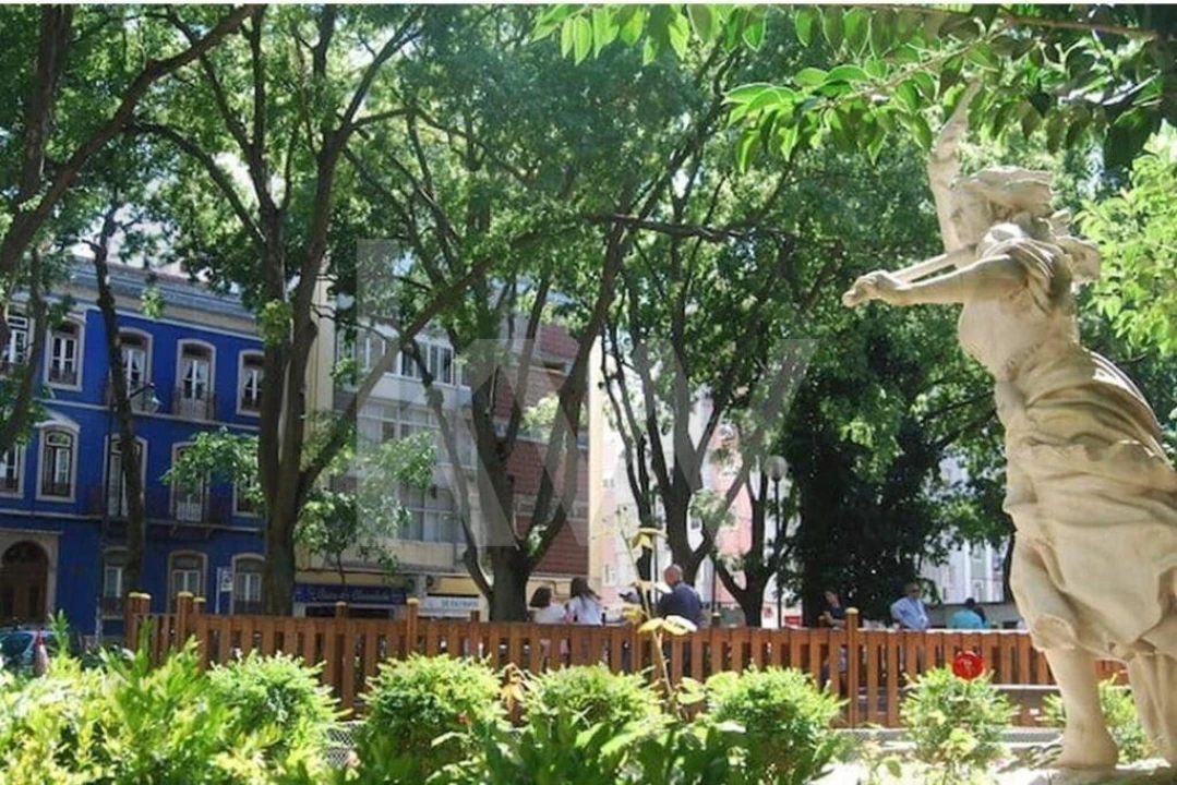 Apartamento T2 para Arrendamento em Campo de Ourique Foto 35