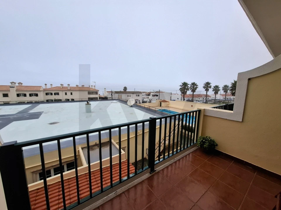 Apartamento T1 para Arrendamento em Ericeira Foto 9