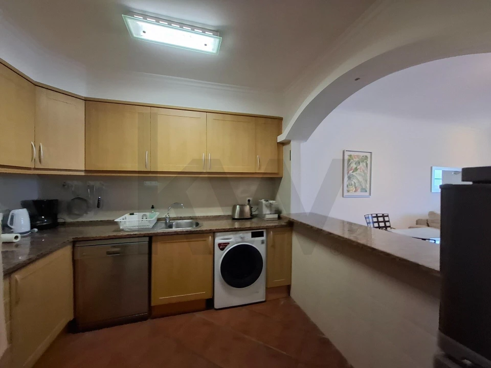 Apartamento T1 para Arrendamento em Ericeira Foto 4