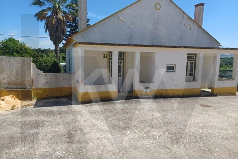 Quinta T4 para Venda em Carvoeira e Carmões Foto 4