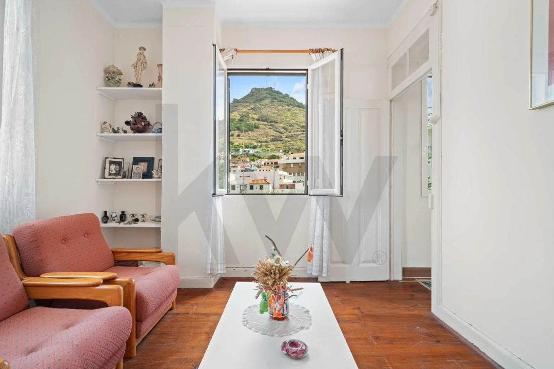 Moradia T5 para Venda em Machico Foto 18