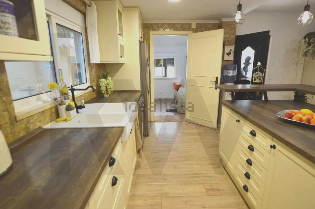 Moradia T3 para Venda em Santa Maria e São Miguel, São Martinho, São Pedro Penaferrim Foto 5