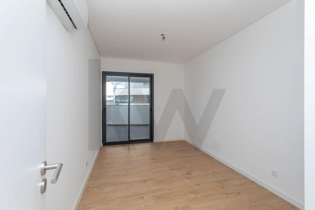 Apartamento T2 para Venda em Venteira Foto 9