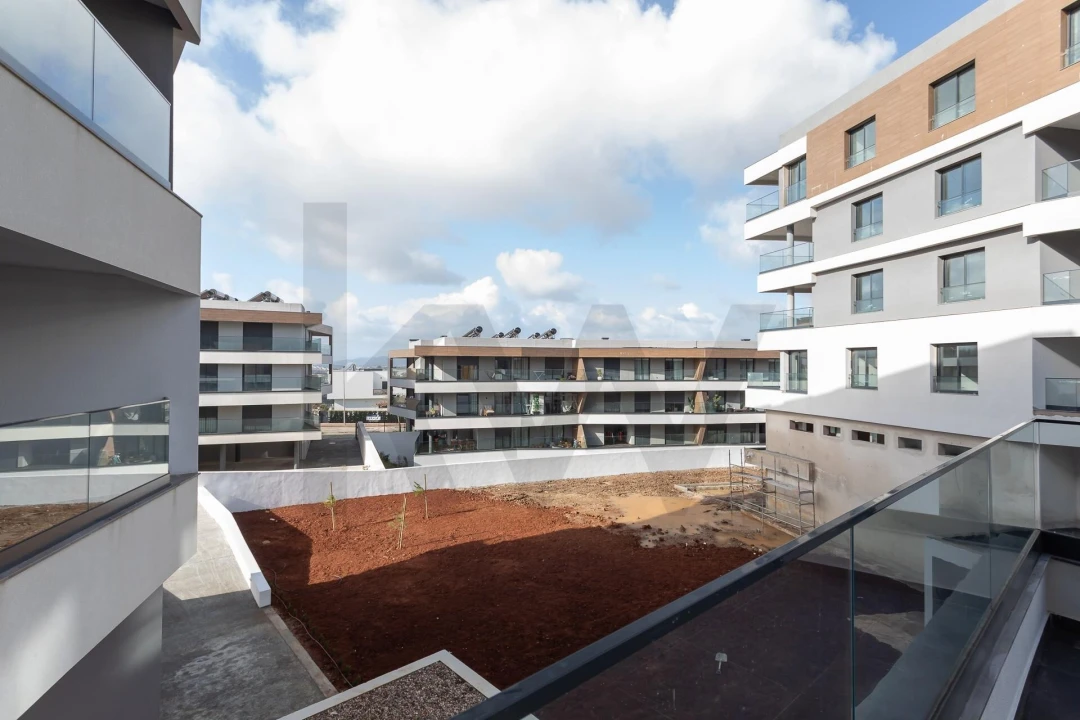 Apartamento T2 para Venda em Venteira Foto 23