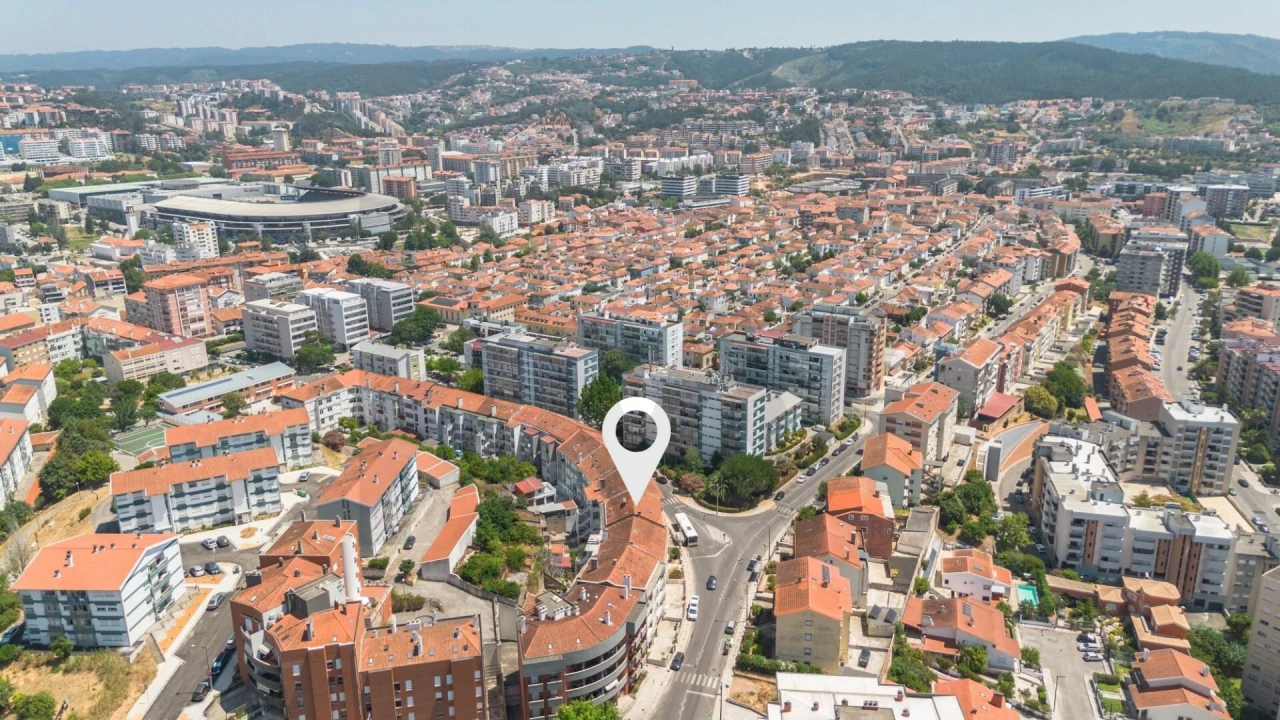 Apartamento T2 para Venda em Santo Antonio dos Olivais Foto 24