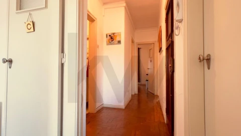 Apartamento T2 para Venda em Santo Antonio dos Olivais