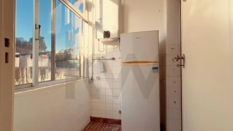 Apartamento T2 para Venda em Santo Antonio dos Olivais