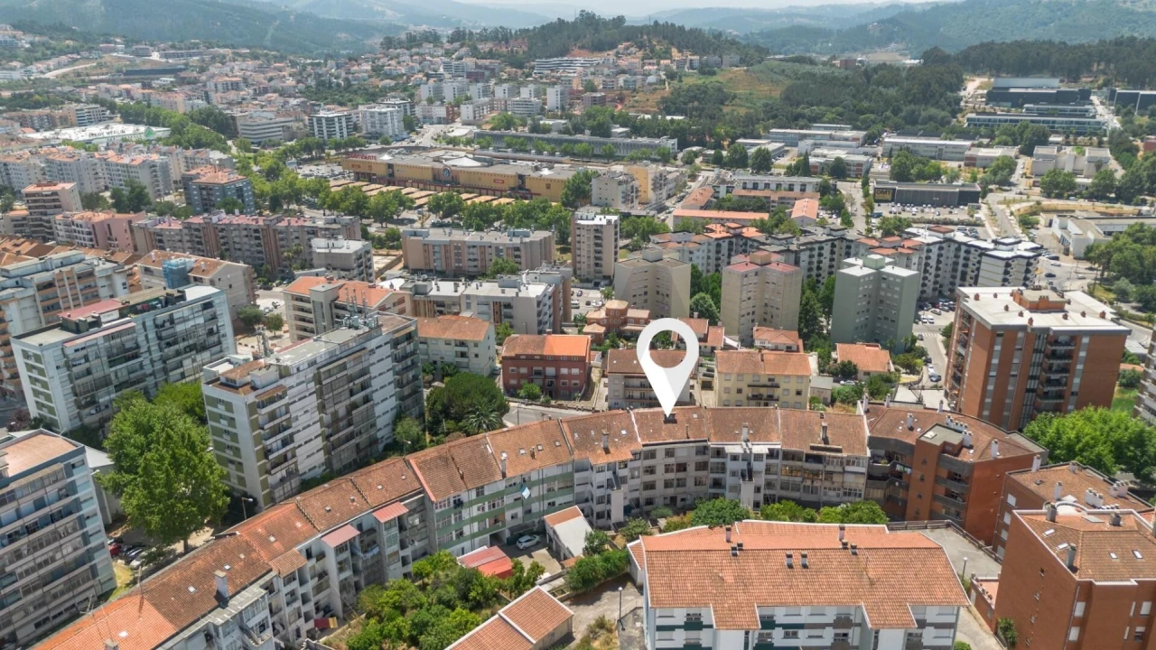 Apartamento T2 para Venda em Santo Antonio dos Olivais Foto 20