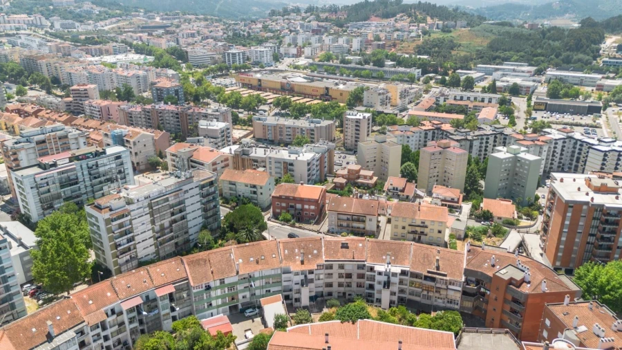 Apartamento T2 para Venda em Santo Antonio dos Olivais Foto 22