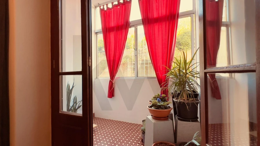 Apartamento T2 para Venda em Santo Antonio dos Olivais Foto 12