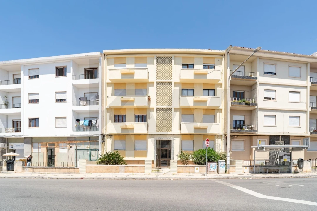 Apartamento T2 para Venda em Santo Antonio dos Olivais Foto 17