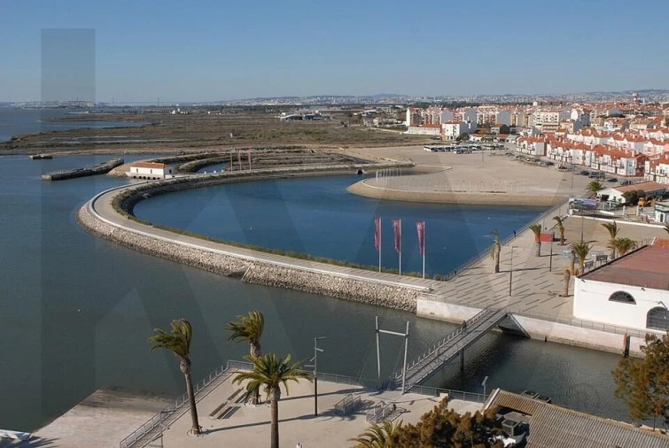 Loja para Arrendamento em Montijo e Afonsoeiro Foto 1