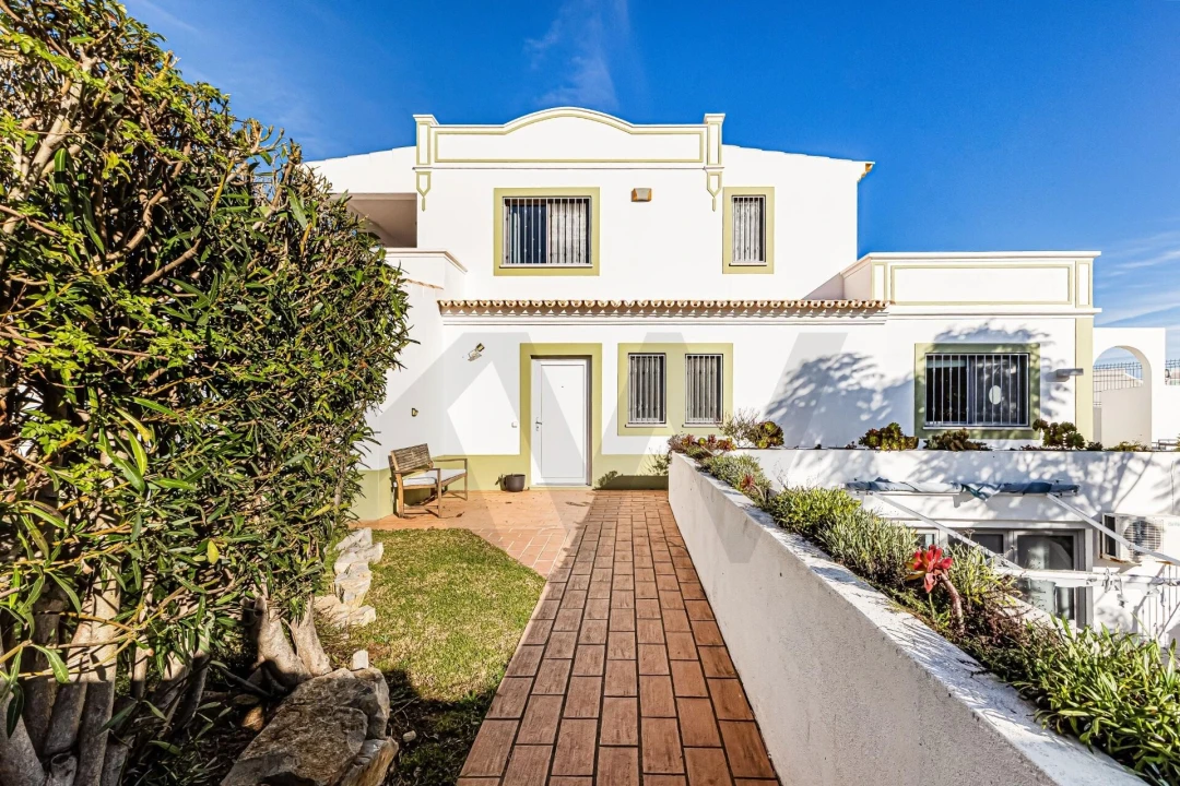 Moradia T3 para Arrendamento em Guia Foto 2