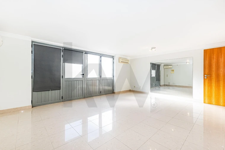 Moradia T3 para Arrendamento em Guia Foto 32