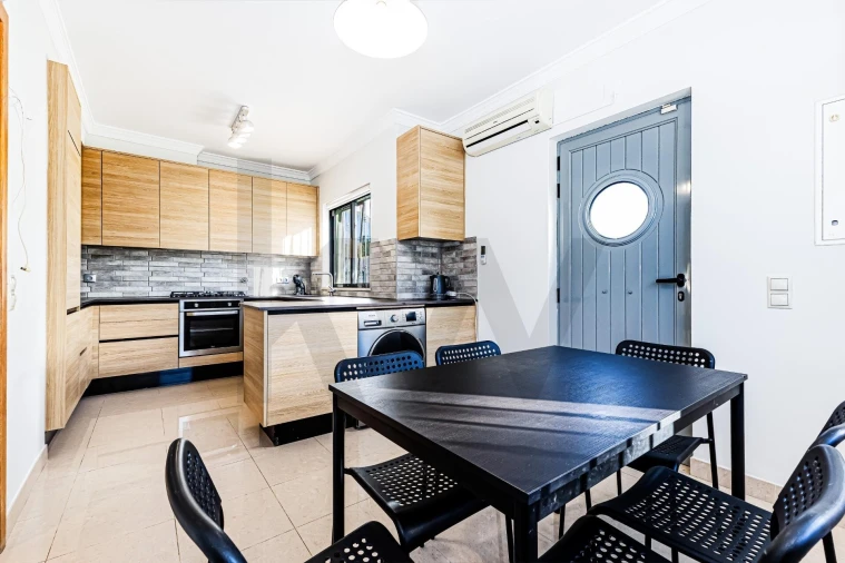 Moradia T3 para Arrendamento em Guia Foto 13