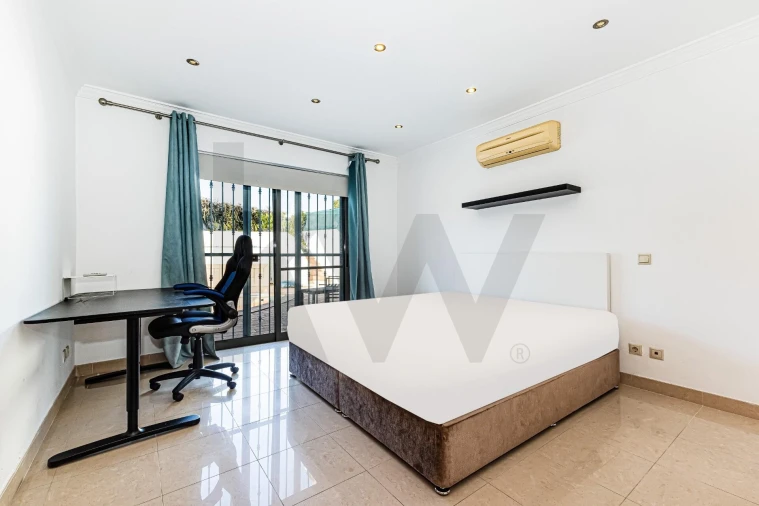 Moradia T3 para Arrendamento em Guia Foto 9