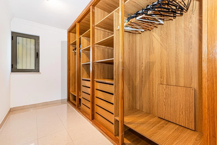 Moradia T3 para Arrendamento em Guia Foto 29