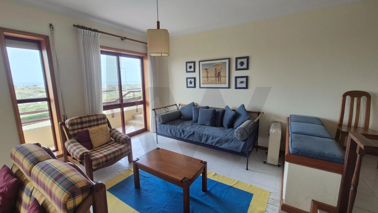 Apartamento T3 para Arrendamento em Mindelo Foto 4