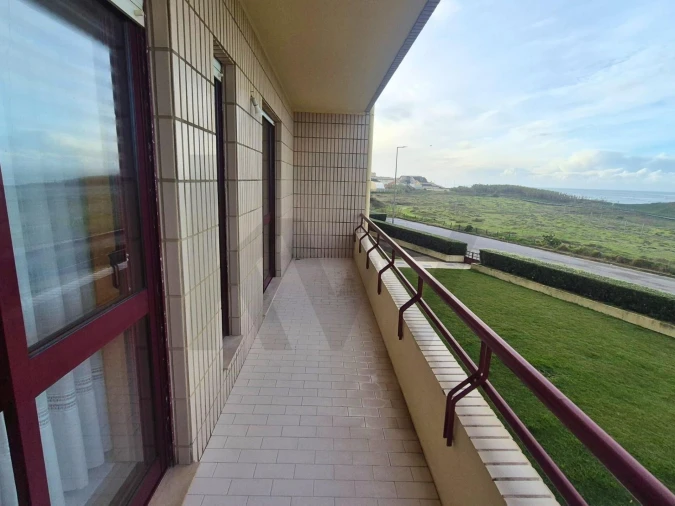 Apartamento T3 para Arrendamento em Mindelo Foto 6