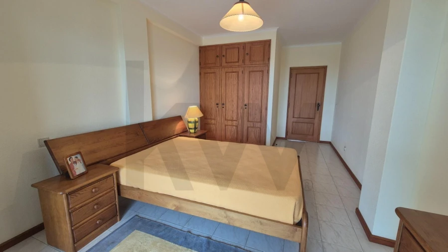 Apartamento T3 para Arrendamento em Mindelo Foto 10