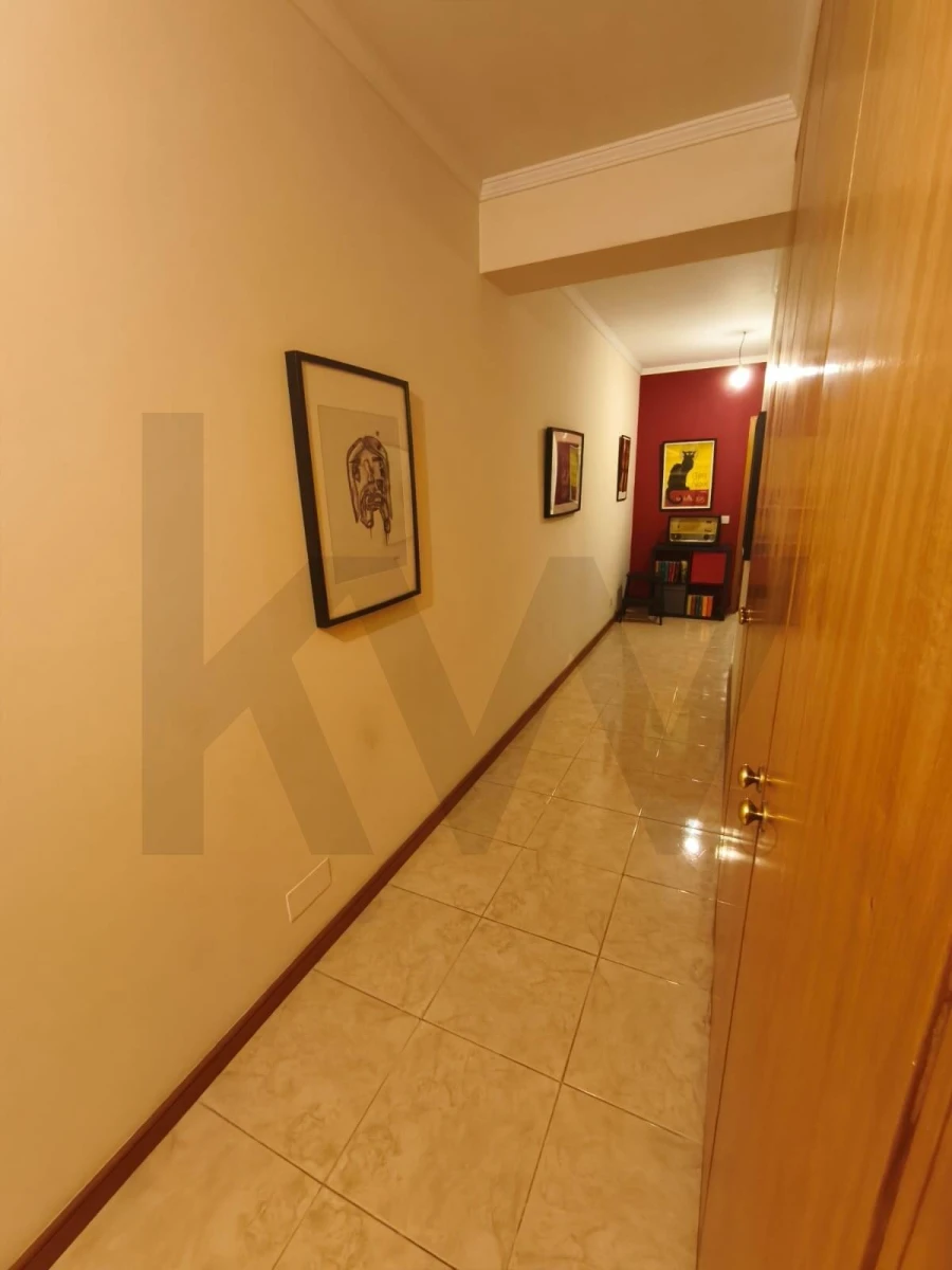 Apartamento T2 para Venda em Santa Maria da Feira, Travanca, Sanfins e Espargo Foto 8