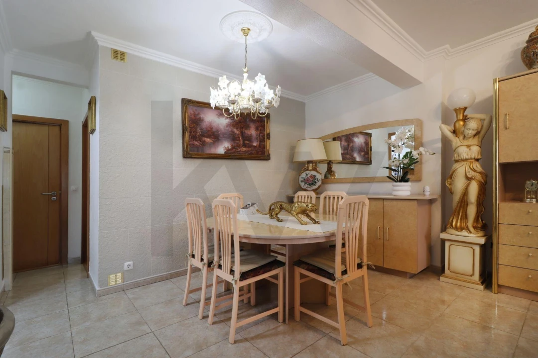Apartamento para Venda em Rio de Mouro Foto 6