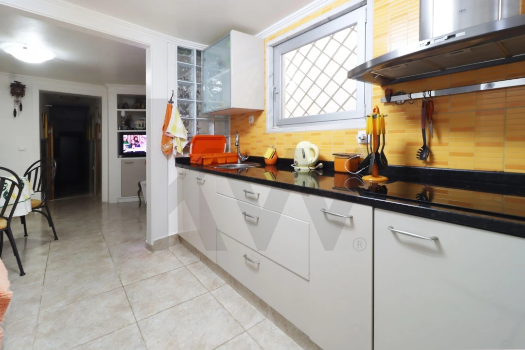 Apartamento para Venda em Rio de Mouro Foto 15