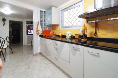 Apartamento para Venda em Rio de Mouro