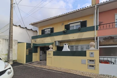 Apartamento para Venda em Rio de Mouro