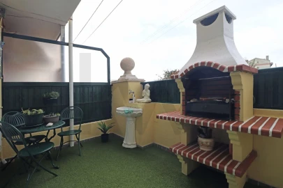Apartamento para Venda em Rio de Mouro