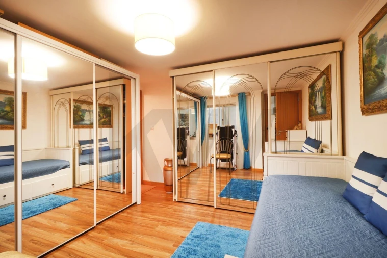 Apartamento para Venda em Rio de Mouro Foto 17