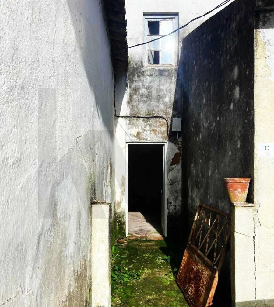 Moradia T2 para Venda em Ventosa Foto 3