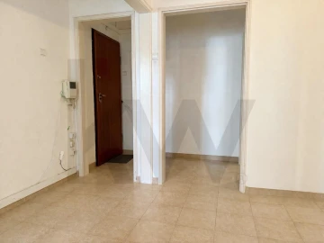Apartamento T1 para Arrendamento em Campo de Ourique