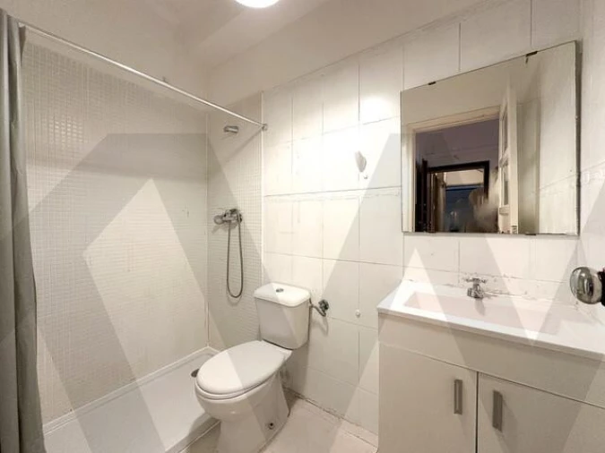 Apartamento T1 para Arrendamento em Campo de Ourique Foto 12