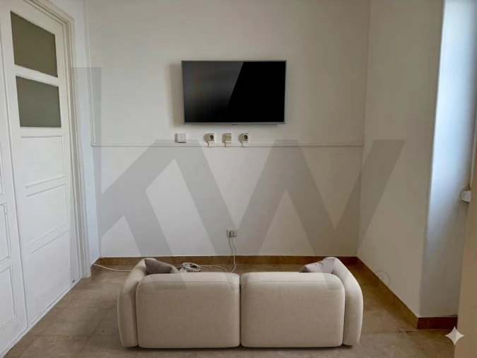 Apartamento T1 para Arrendamento em Campo de Ourique Foto 8