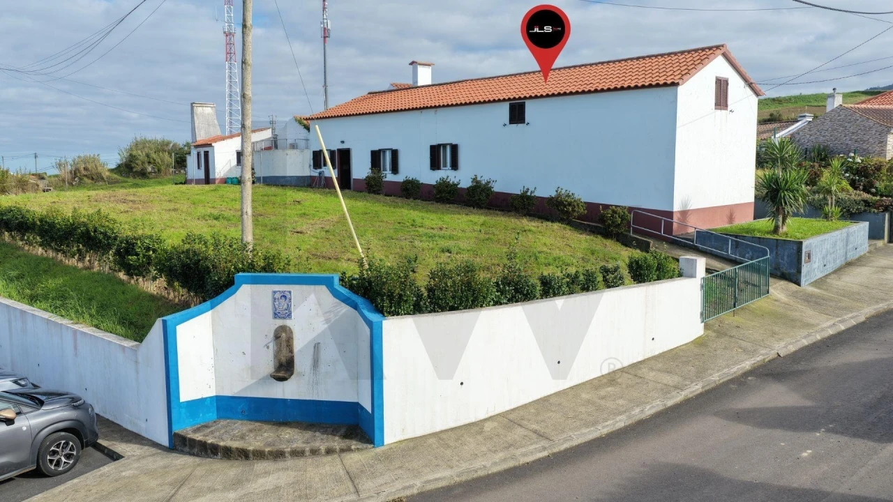 Moradia T4 para Venda em Santo Antonio de Nordestinho Foto 2